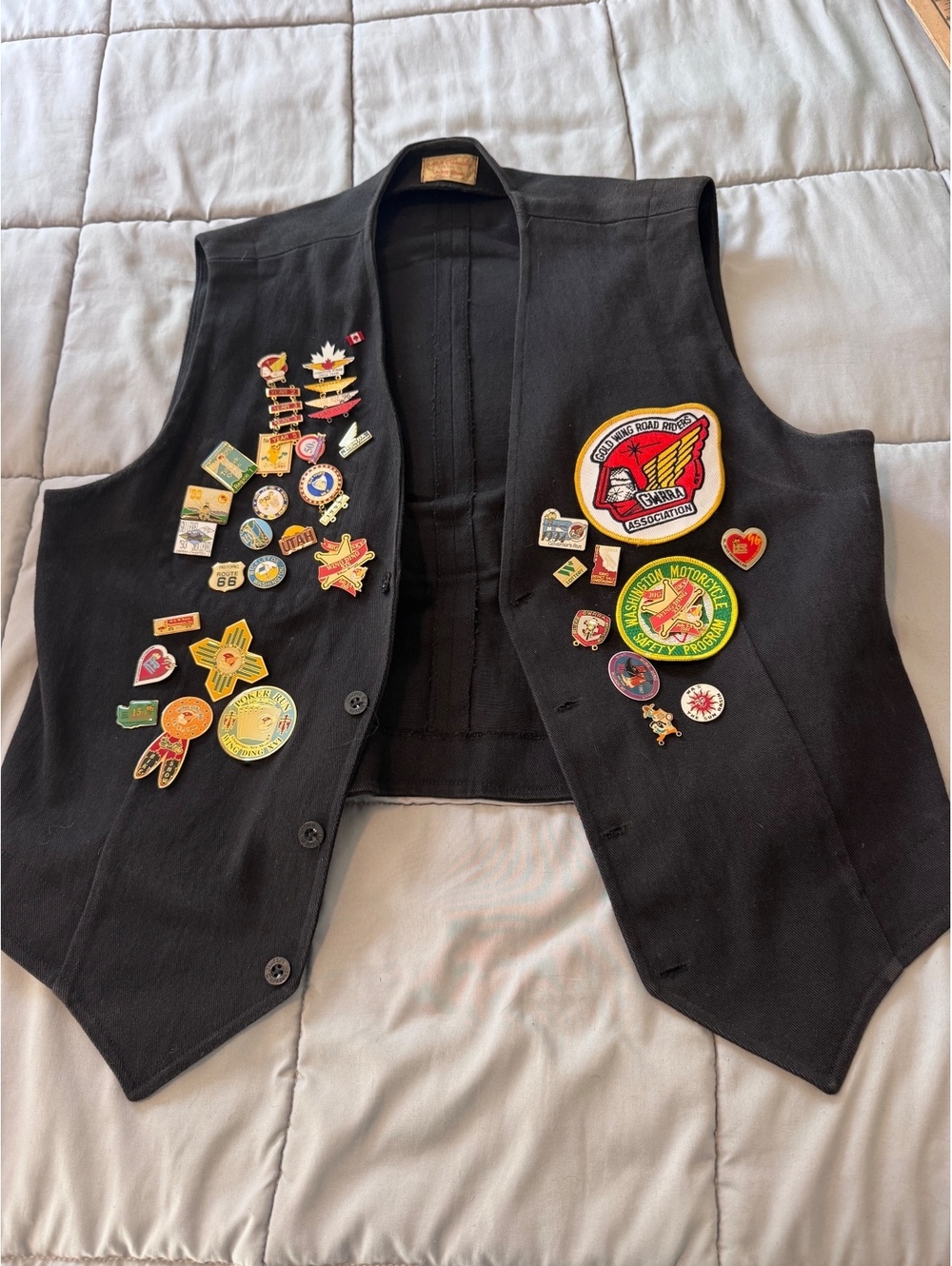 Vintage GWRRA Gold Wing Road Riders Chapter V Washington Motorcycle Vest Pins
